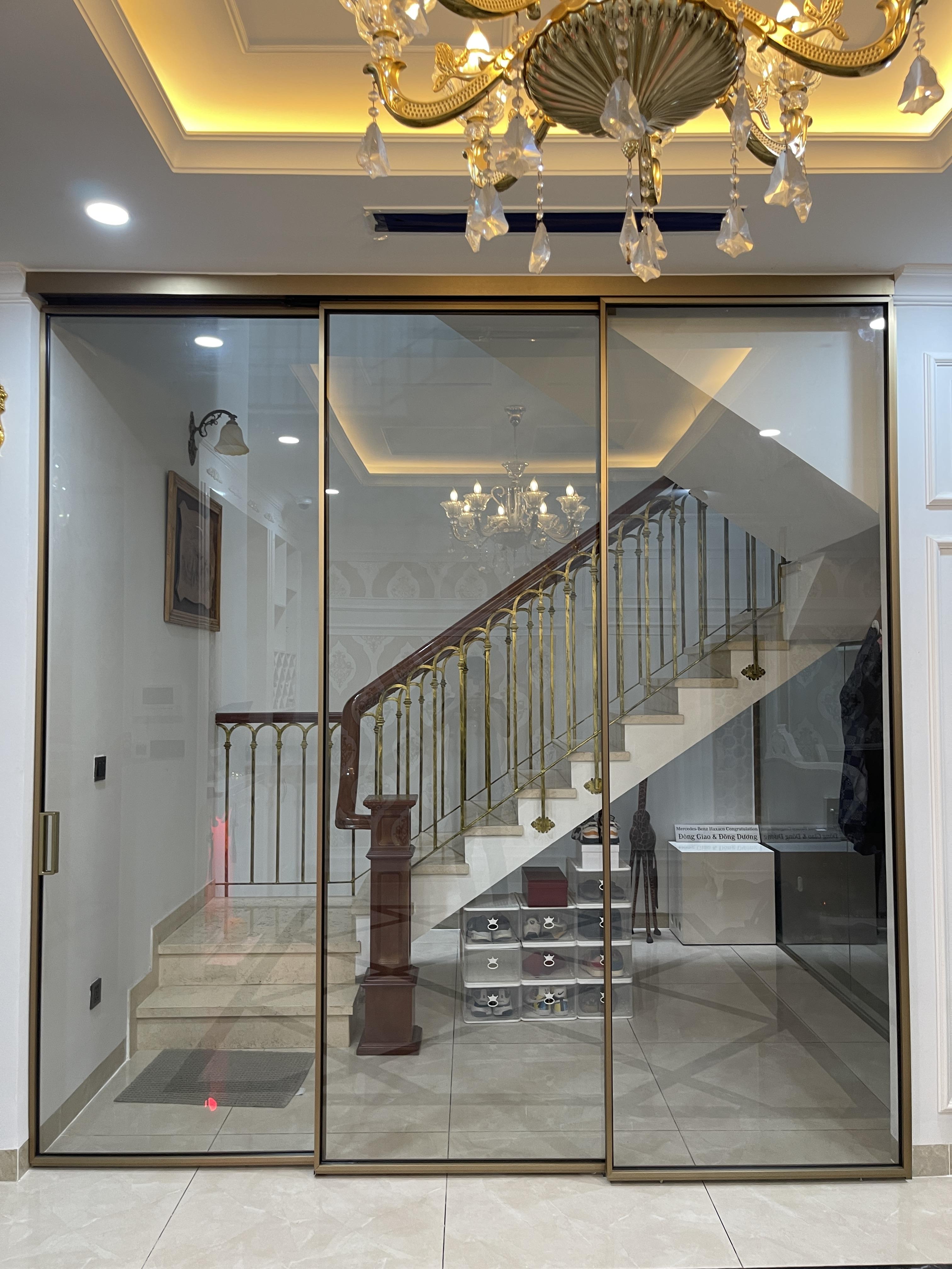 Cửa Lùa Slim Cao Cấp Không Ray Dưới – Giải Pháp Hoàn Hảo Cho Không Gian Hiện Đại